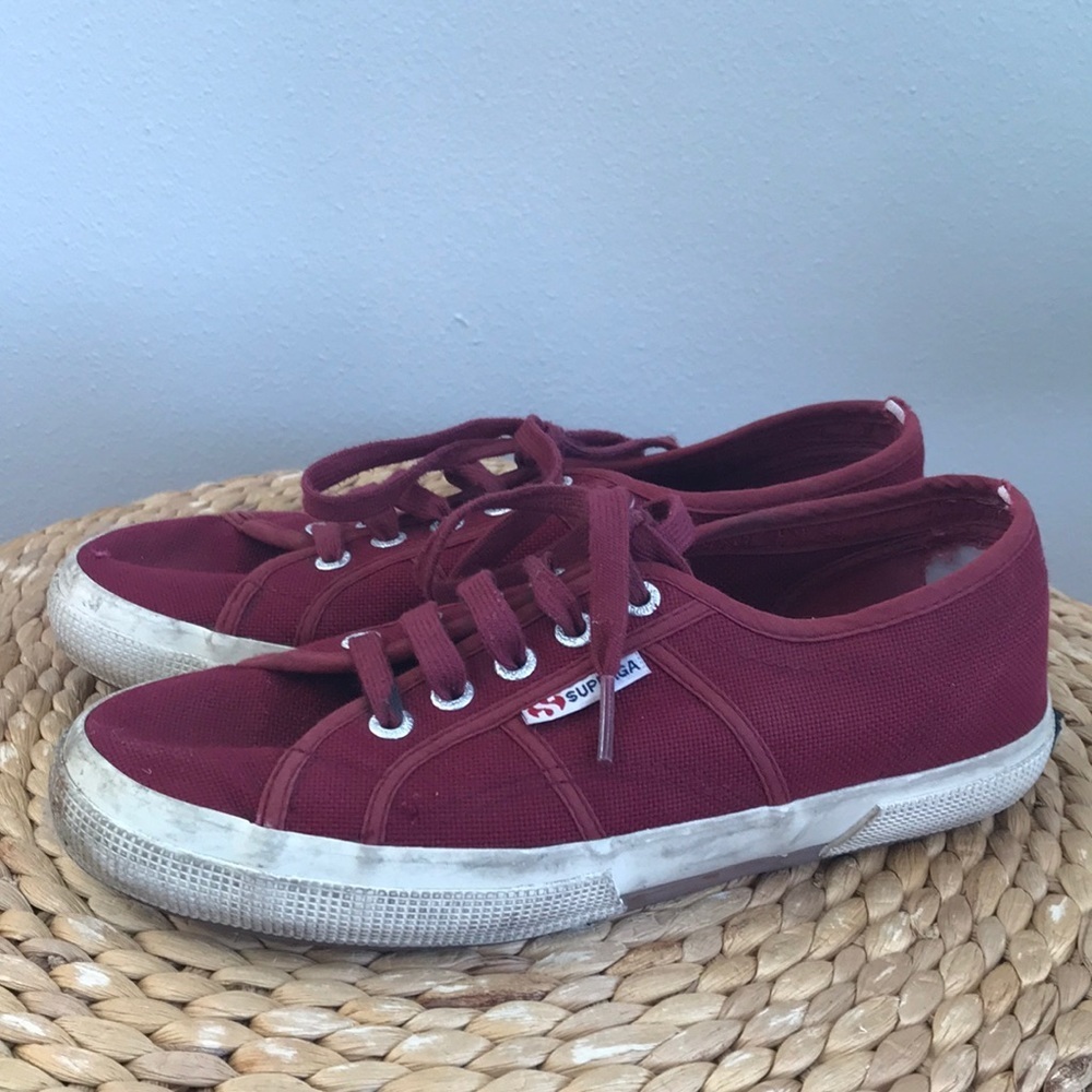SUPERGA Burgundy canvas tennis Size 7.5